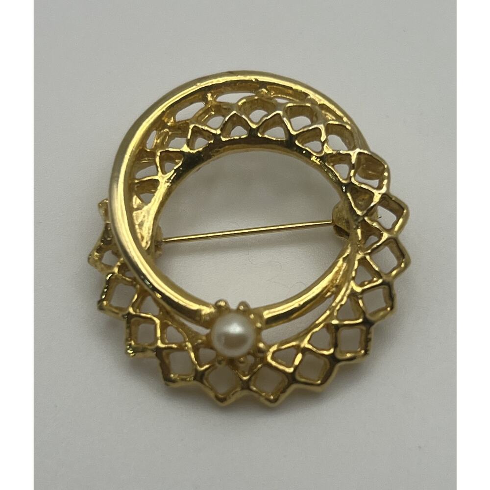 Vintage Gold Tone Double Open Rings Faux Pearl Costume Brooch Geometric